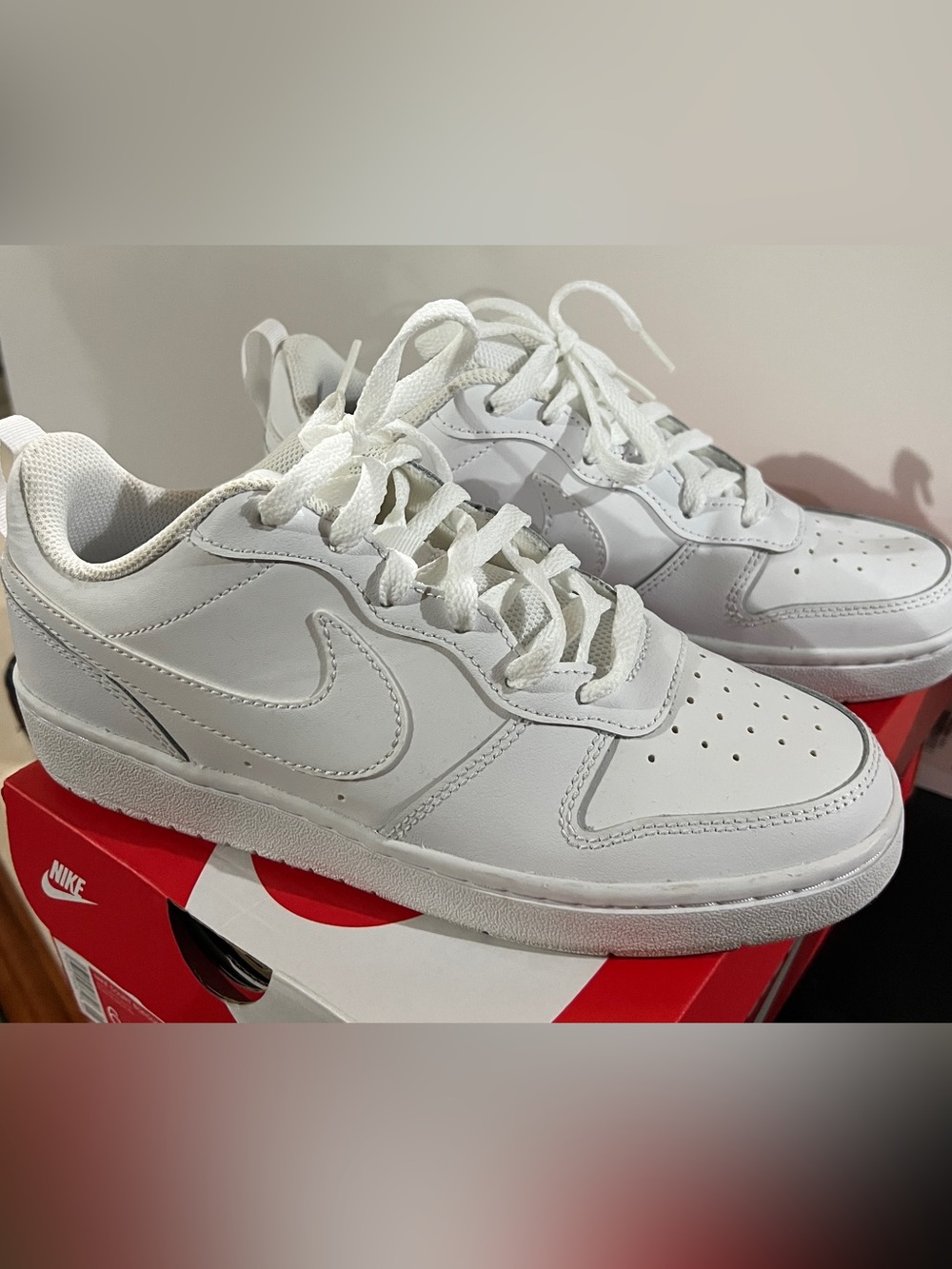 Nike Court Borough Youth 6Y White Sneakers